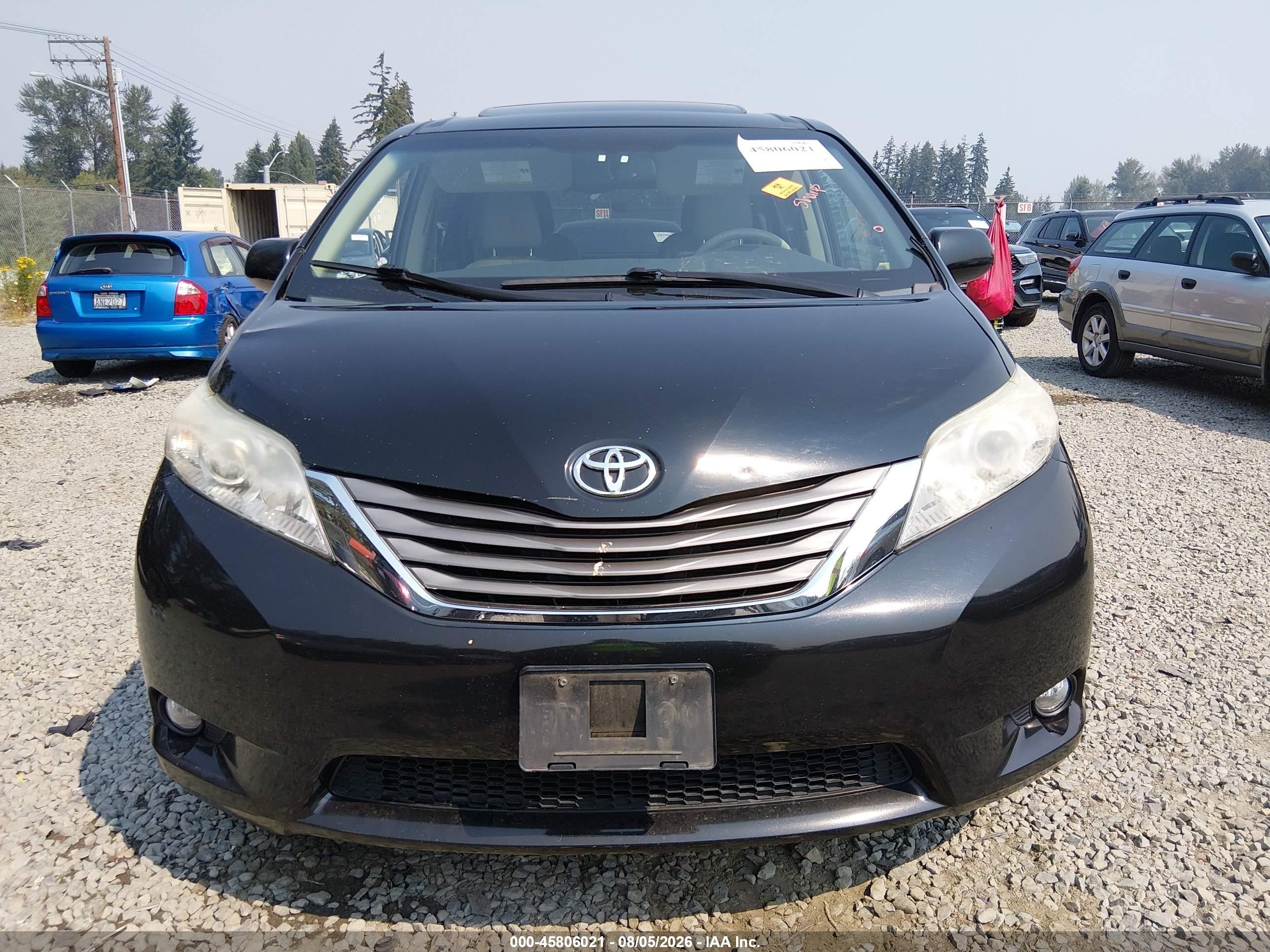 2013 Toyota Sienna Xle 7 Passenger Черный vin: 5TDDK3DC8DS063349