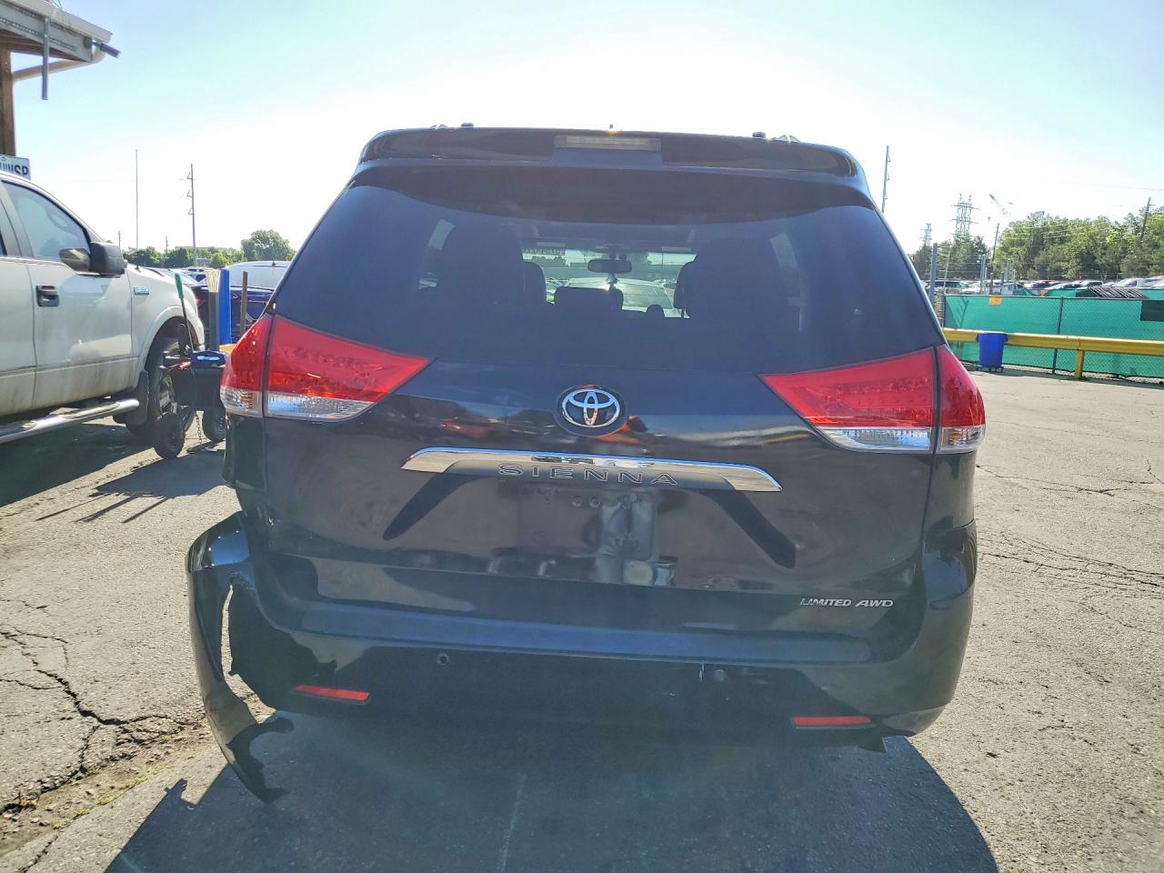 2013 Toyota Sienna Limited 7-passenger Black vin: 5TDDK3DC8DS069927