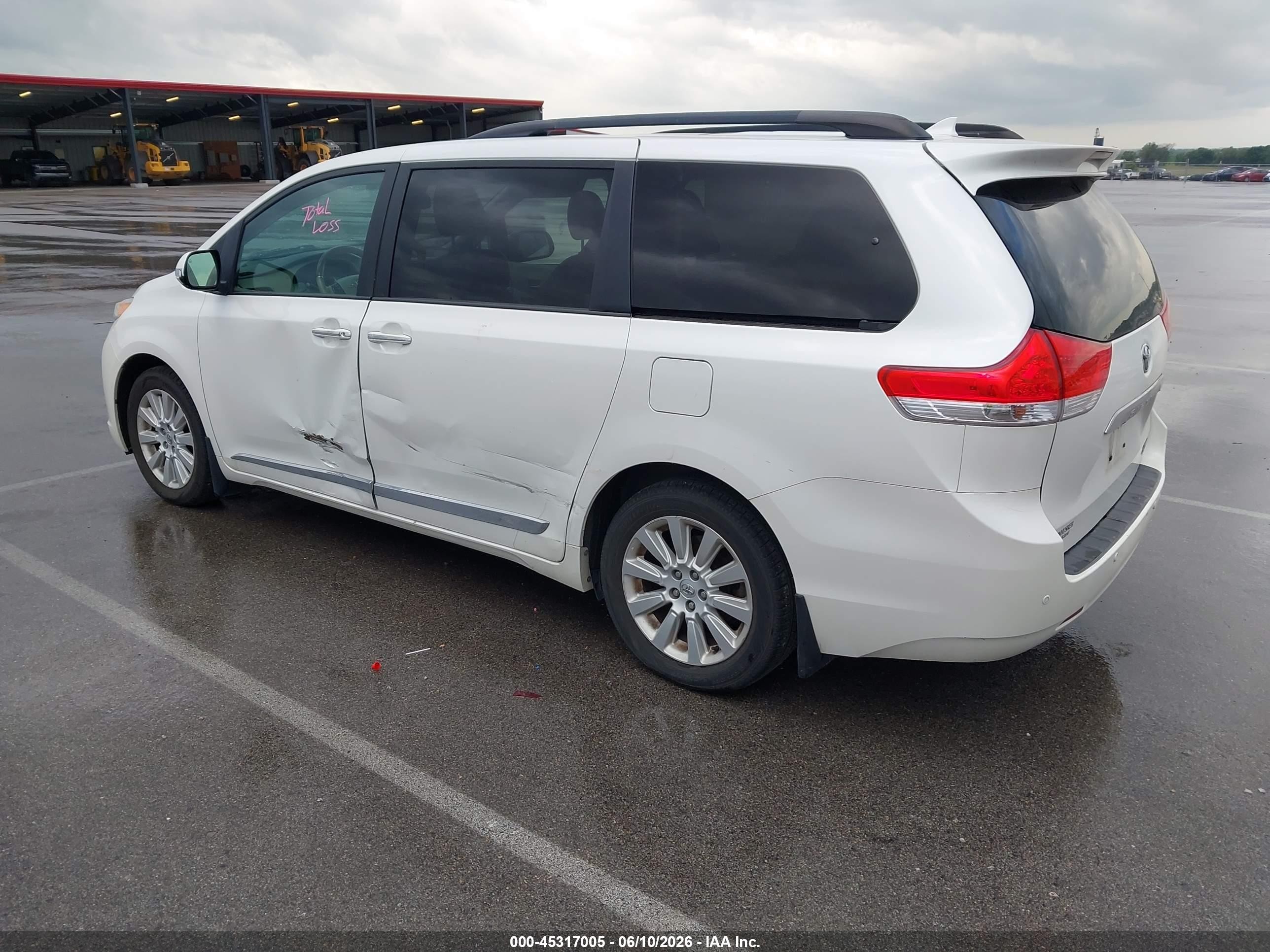 2014 Toyota Sienna Limited 7 Passenger White vin: 5TDDK3DC8ES075034