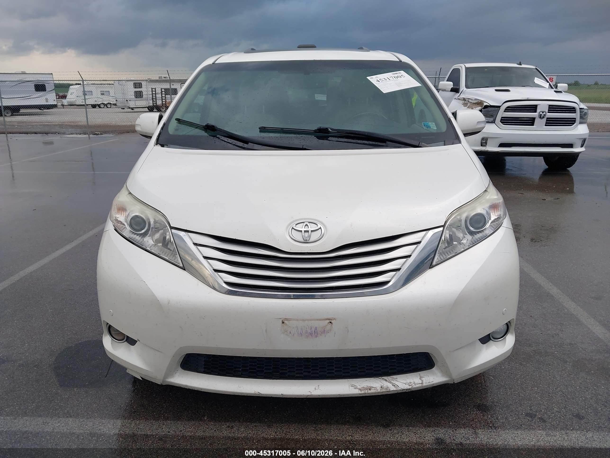 2014 Toyota Sienna Limited 7 Passenger White vin: 5TDDK3DC8ES075034