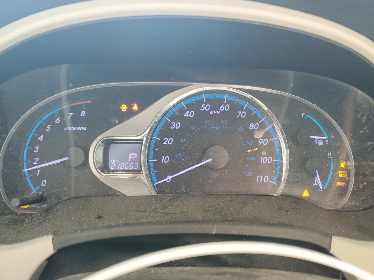 2014 Toyota Sienna Xle 7-passenger White vin: 5TDDK3DC8ES079018 Damage: Warning Light - Maintenance, On, Unacceptable