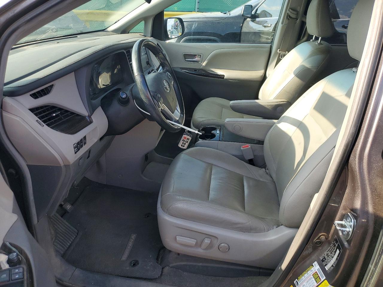 2015 Toyota Sienna Xle Premium 7-passenger Gray vin: 5TDDK3DC8FS106588