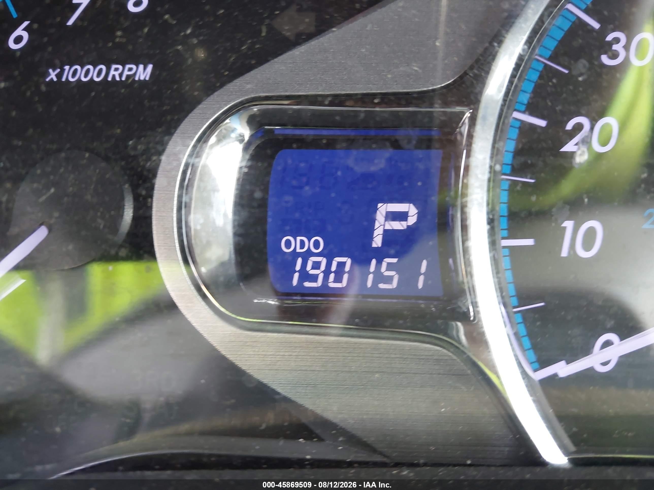 2011 Toyota Sienna Xle Серый vin: 5TDDK3DC9BS010141