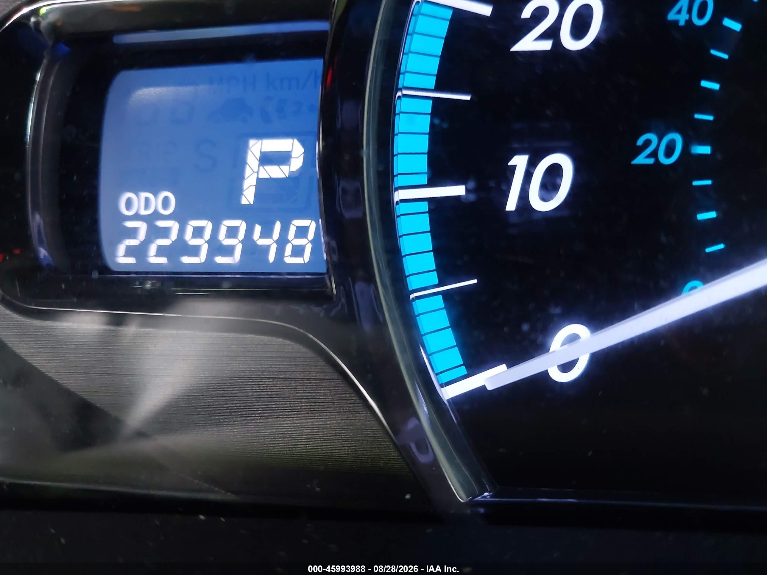 2011 Toyota Sienna Limited Silver vin: 5TDDK3DC9BS029322