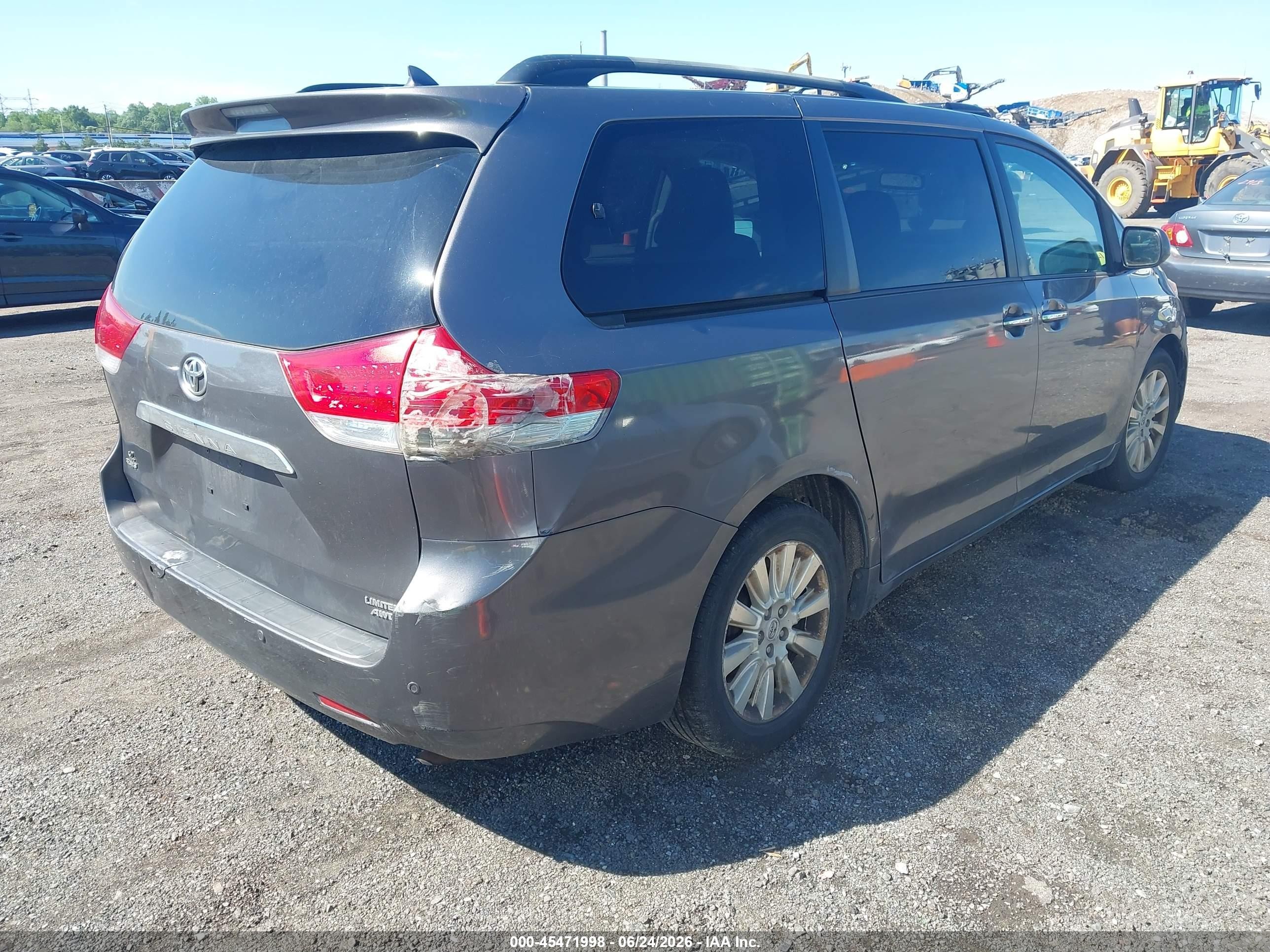 2012 Toyota Sienna Limited 7 Passenger Gray vin: 5TDDK3DC9CS047689