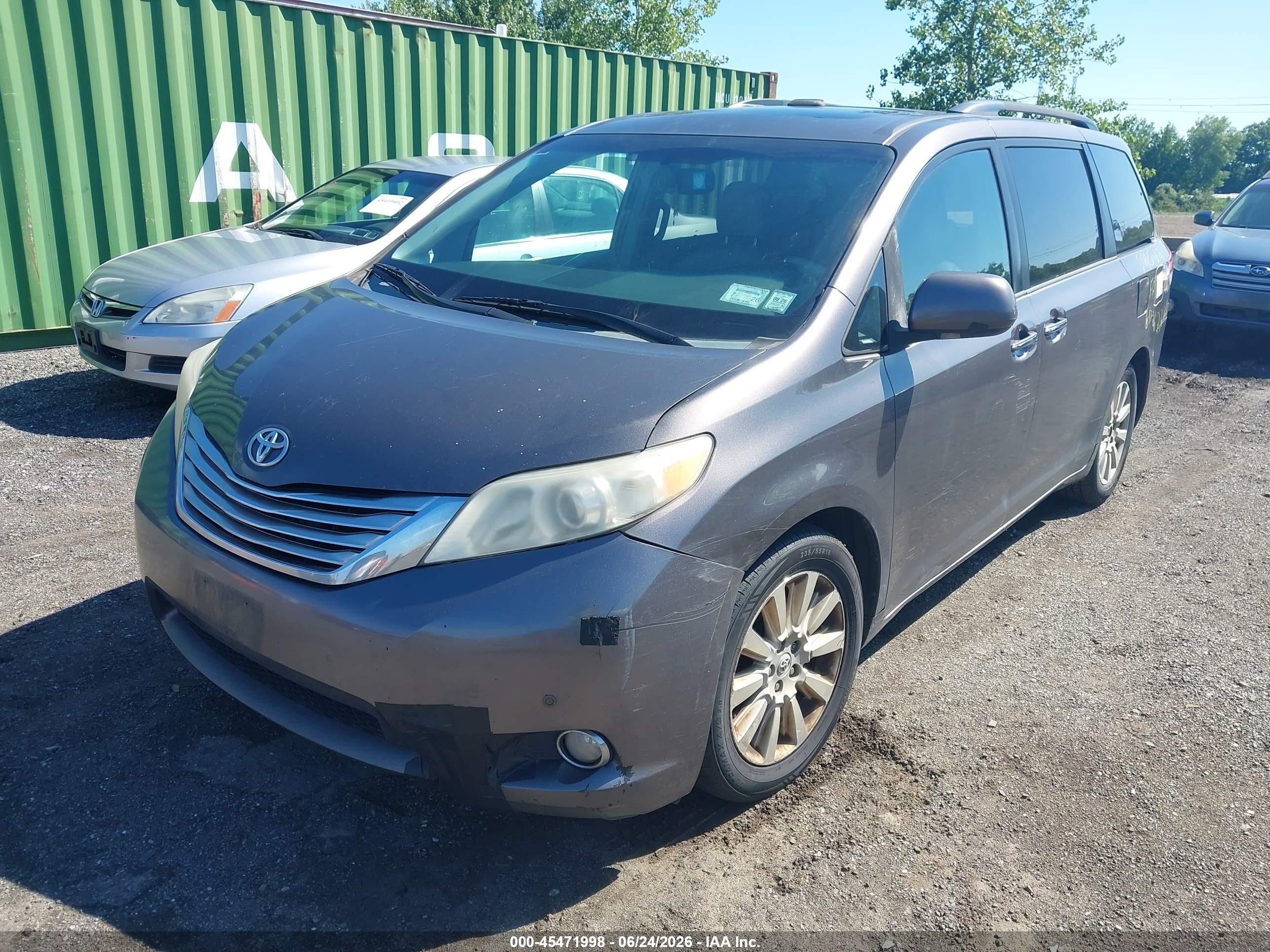 2012 Toyota Sienna Limited 7 Passenger Gray vin: 5TDDK3DC9CS047689