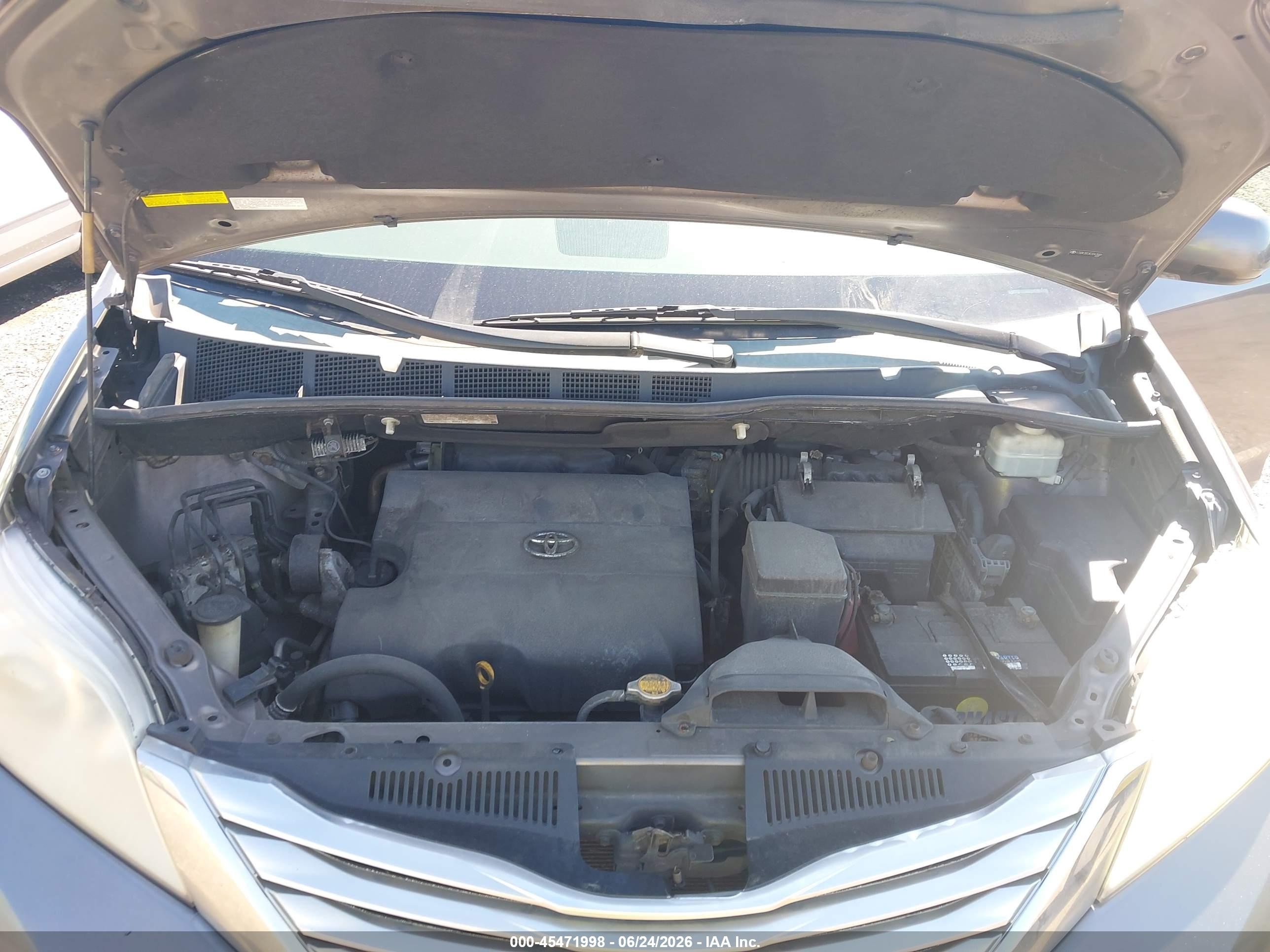 2012 Toyota Sienna Limited 7 Passenger Gray vin: 5TDDK3DC9CS047689