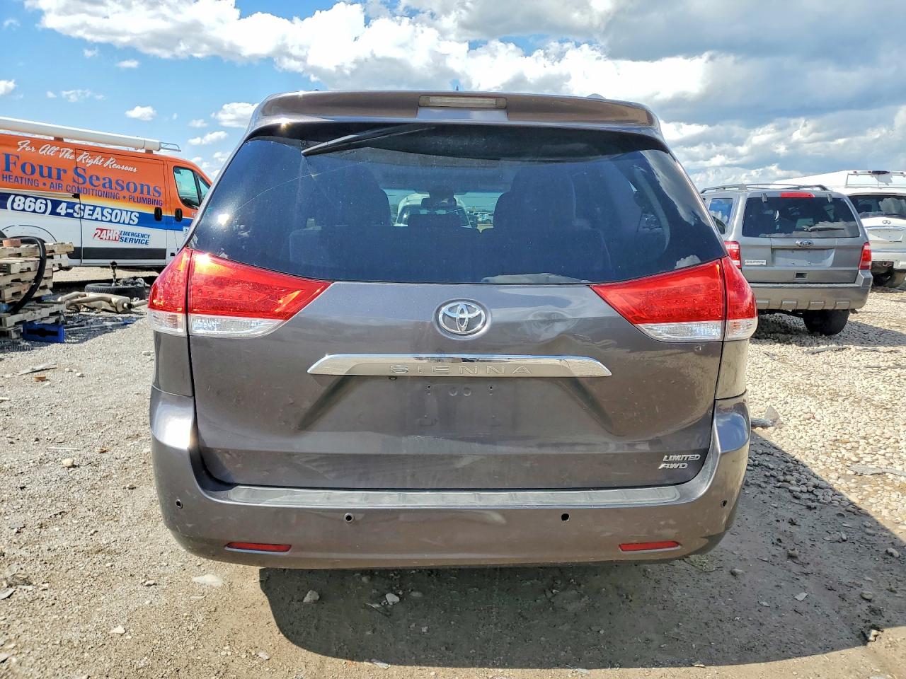 2013 Toyota Sienna Limited 7-passenger Серый vin: 5TDDK3DC9DS053719