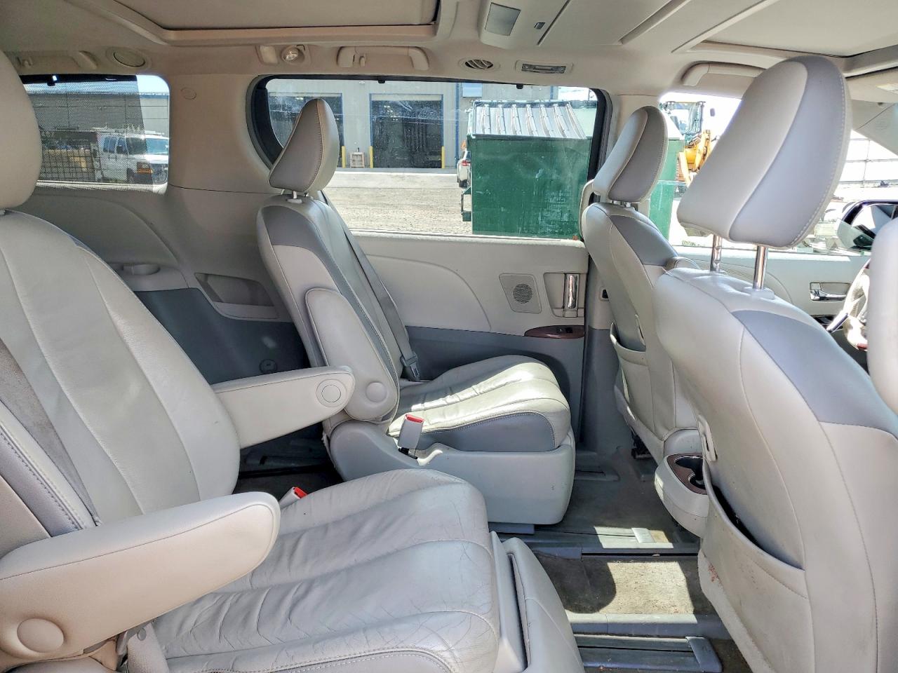 2013 Toyota Sienna Limited 7-passenger Серый vin: 5TDDK3DC9DS053719