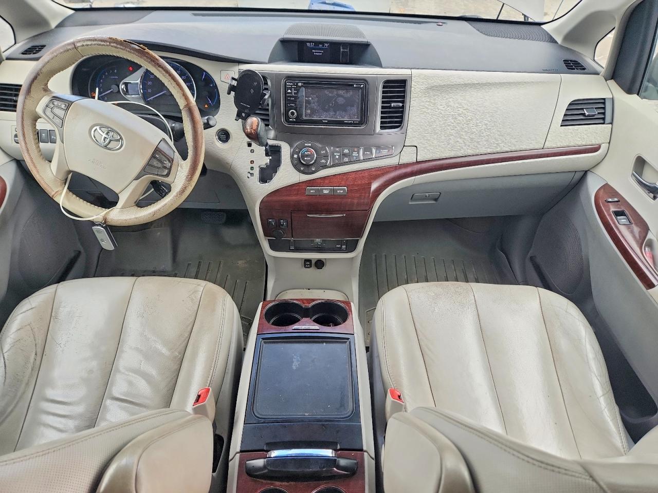 2013 Toyota Sienna Xle 7-passenger Серый vin: 5TDDK3DC9DS061013