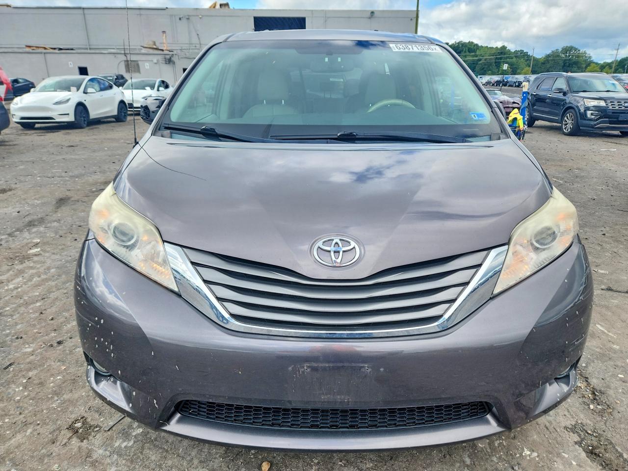 2013 Toyota Sienna Xle 7-passenger Серый vin: 5TDDK3DC9DS061013