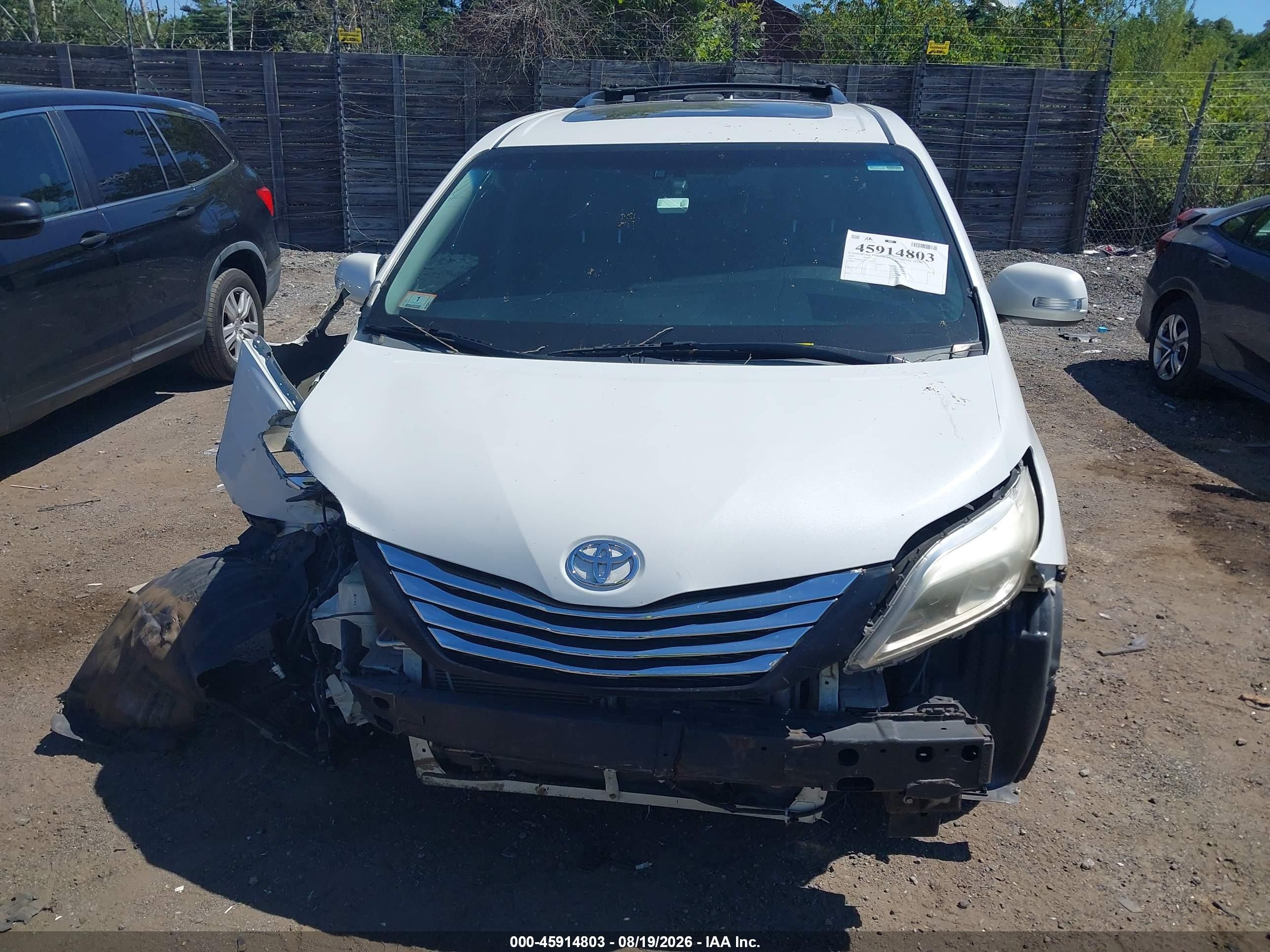 2015 Toyota Sienna Limited Premium 7 Passenger Белый vin: 5TDDK3DC9FS112531