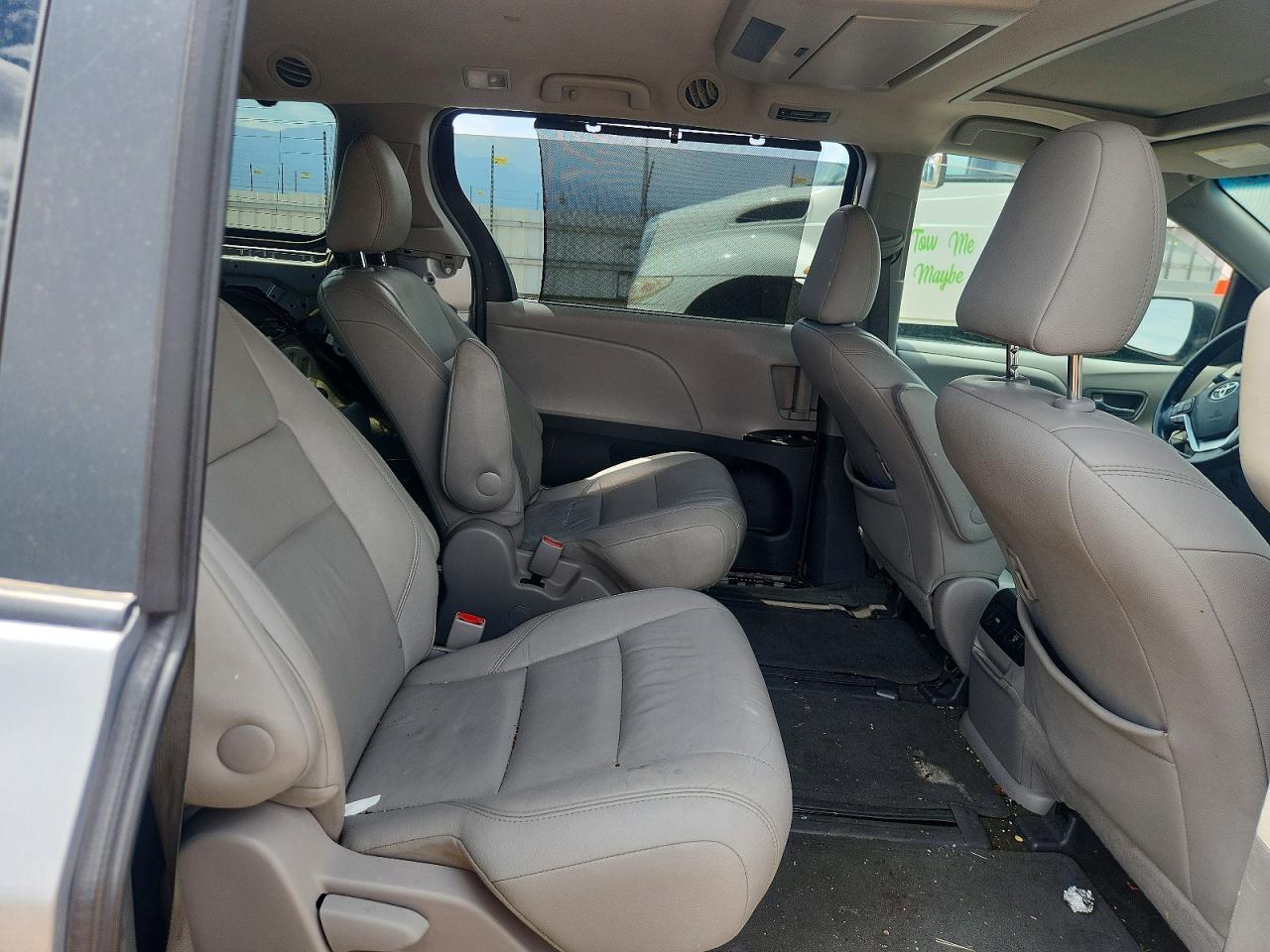 2015 Toyota Sienna Xle Premium 7-passenger Silver vin: 5TDDK3DC9FS124341