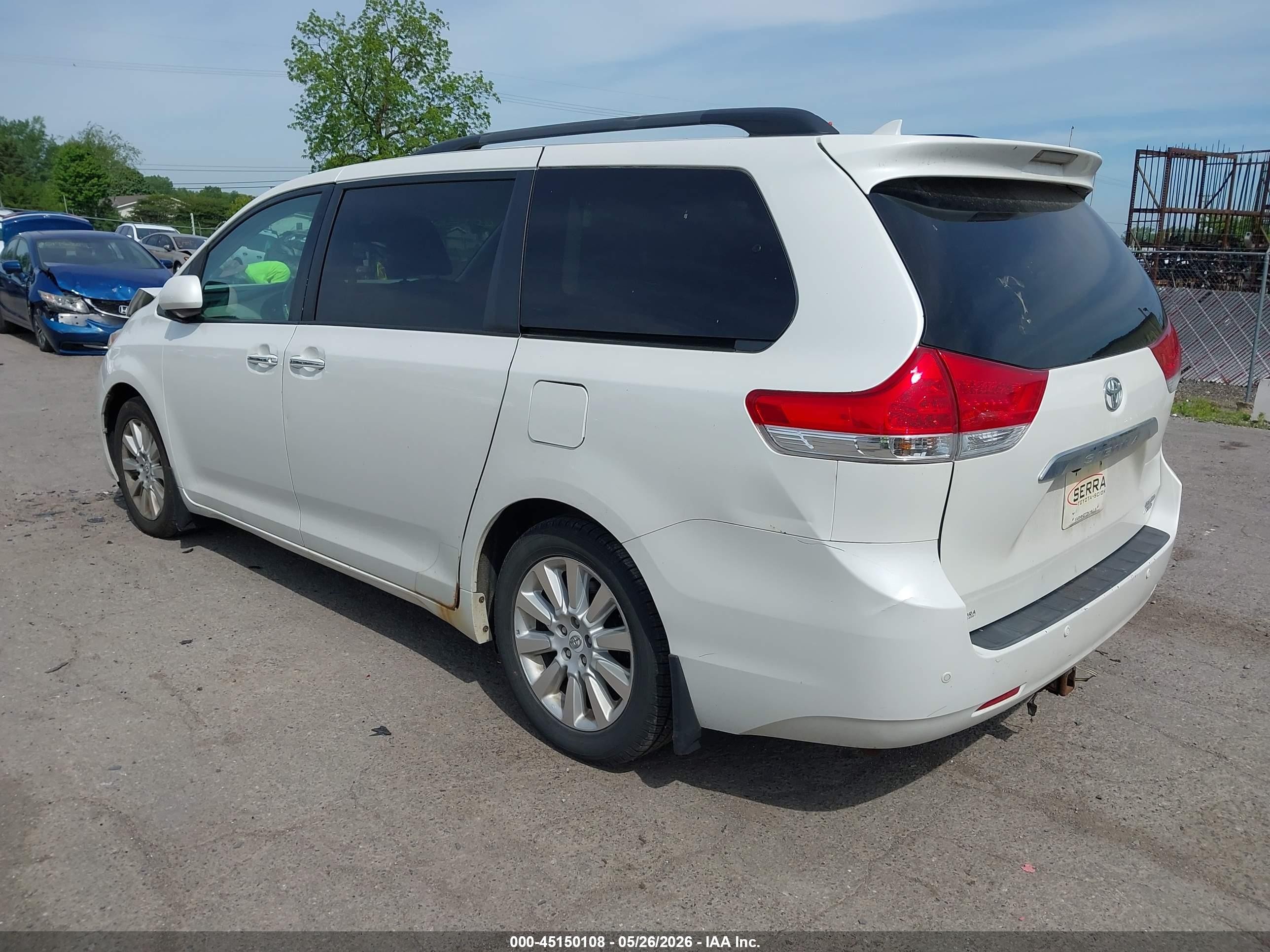 2011 Toyota Sienna Limited Белый vin: 5TDDK3DCXBS005014