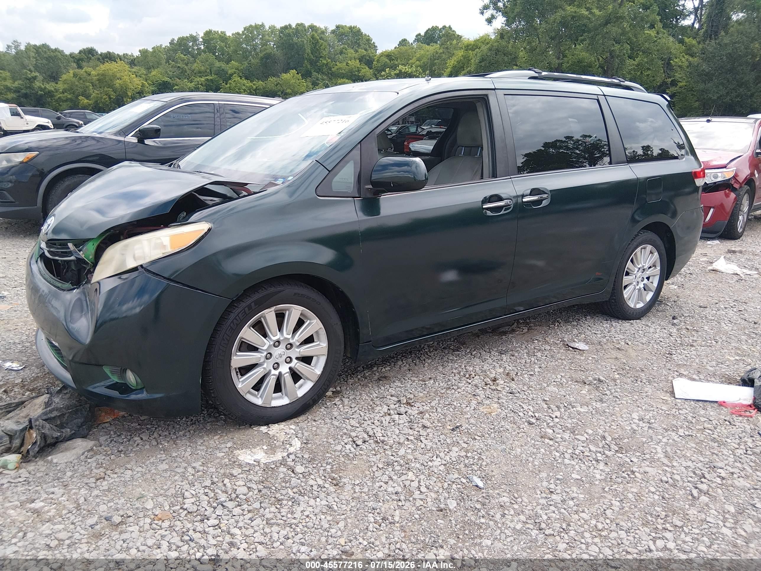 2011 Toyota Sienna Xle Green vin: 5TDDK3DCXBS007331