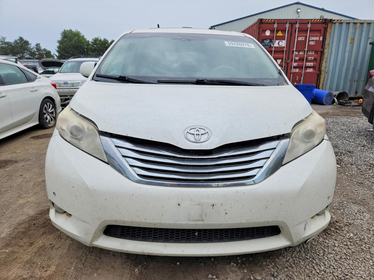 2011 Toyota Sienna Xle White vin: 5TDDK3DCXBS012691