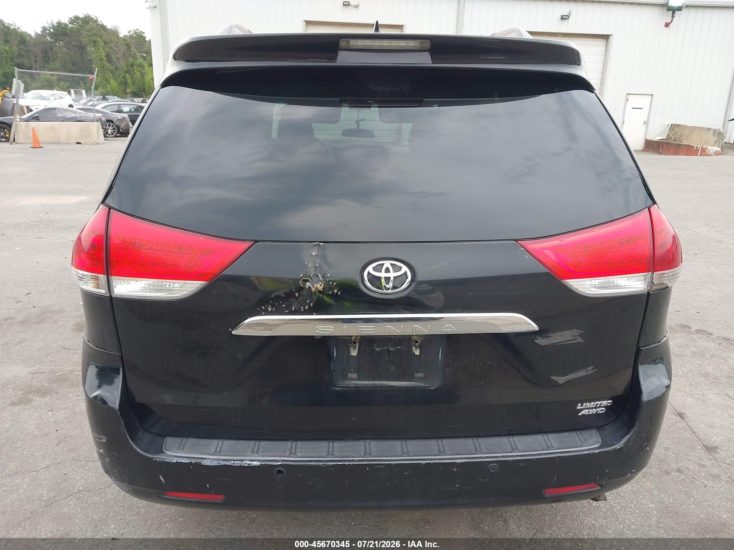 2011 Toyota Sienna Limited Black vin: 5TDDK3DCXBS019835