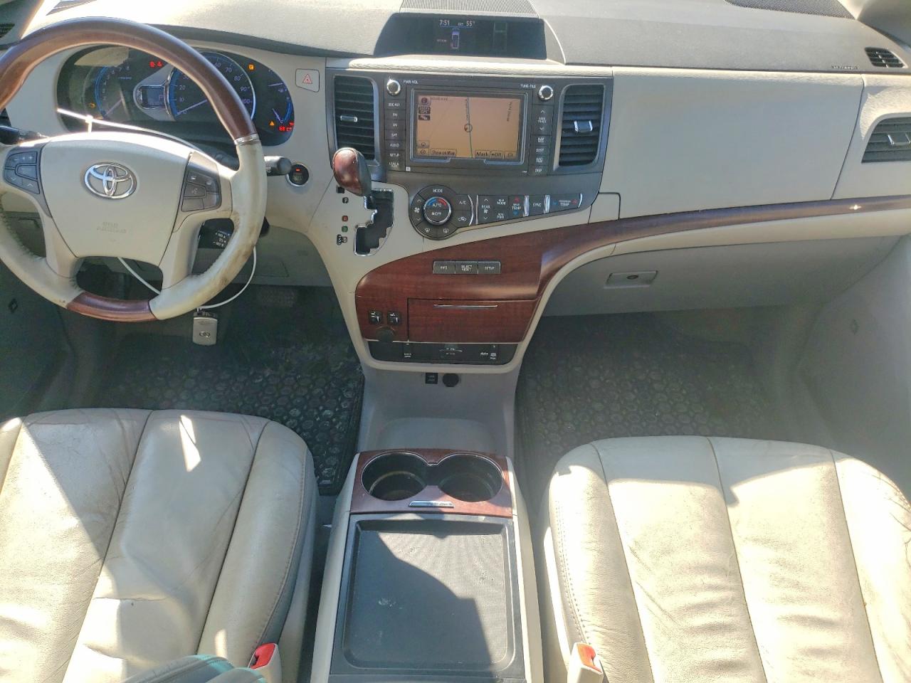 2011 Toyota Sienna Xle 7-passenger Серый vin: 5TDDK3DCXBS023674