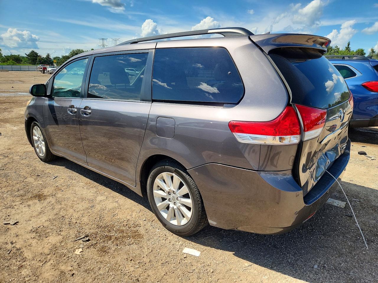 2012 Toyota Sienna Limited 7-passenger Gray vin: 5TDDK3DCXCS030190