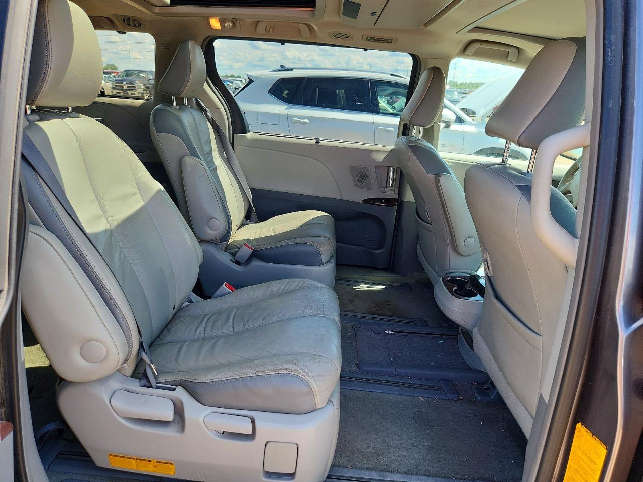 2012 Toyota Sienna Limited 7-passenger Gray vin: 5TDDK3DCXCS030190