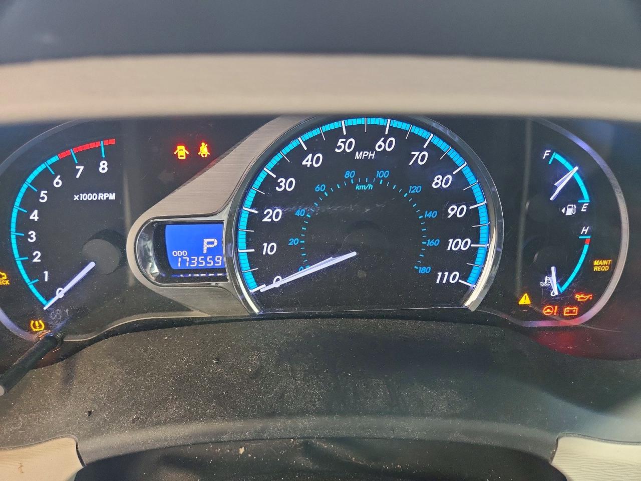2012 Toyota Sienna Xle 7-passenger White vin: 5TDDK3DCXCS040055