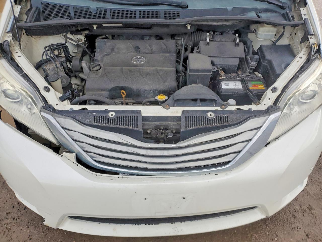 2012 Toyota Sienna Xle White vin: 5TDDK3DCXCS043523