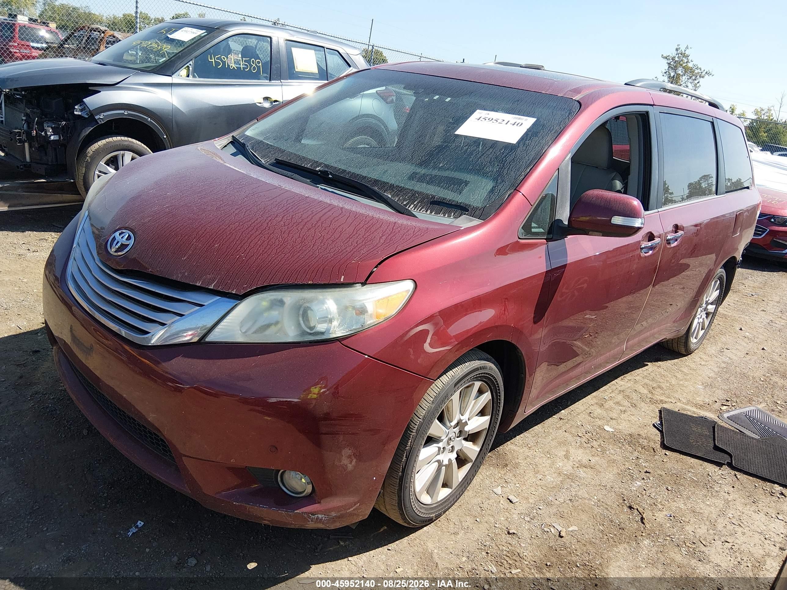 2013 Toyota Sienna Limited 7 Passenger Burgundy vin: 5TDDK3DCXDS070349