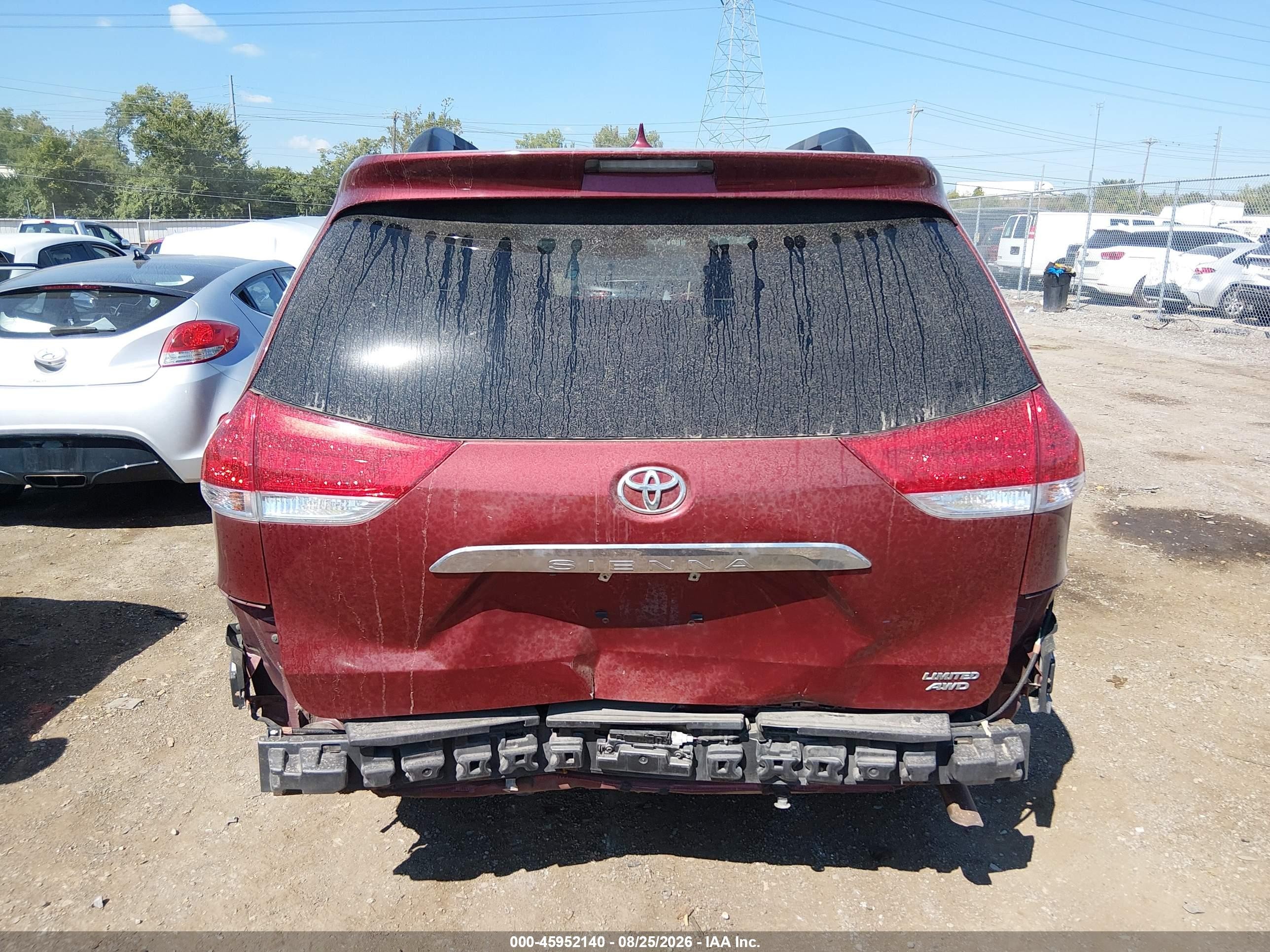2013 Toyota Sienna Limited 7 Passenger Burgundy vin: 5TDDK3DCXDS070349