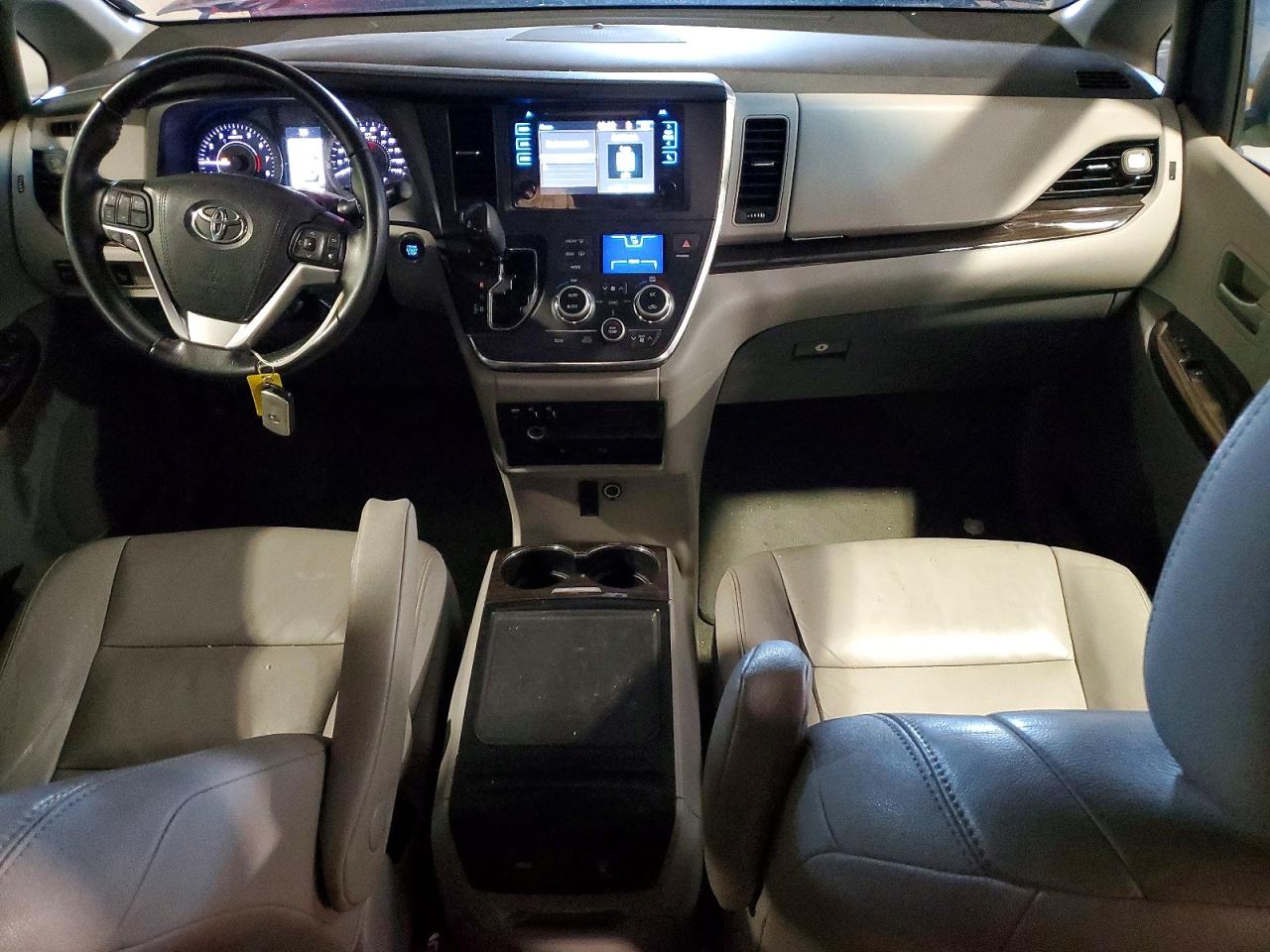 2015 Toyota Sienna Xle Premium 7-passenger Black vin: 5TDDK3DCXFS096940