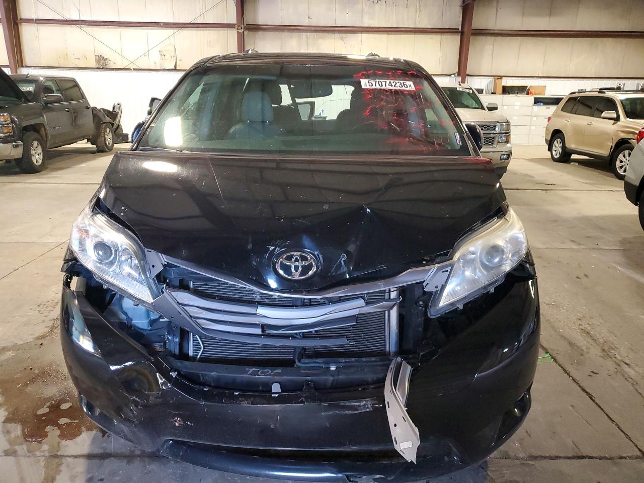 2015 Toyota Sienna Xle Premium 7-passenger Black vin: 5TDDK3DCXFS096940