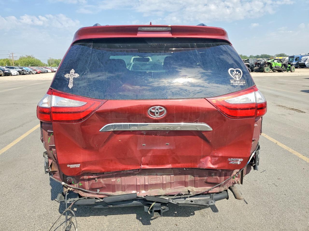 2015 Toyota Sienna Limited 7-passenger Burgundy vin: 5TDDK3DCXFS110836