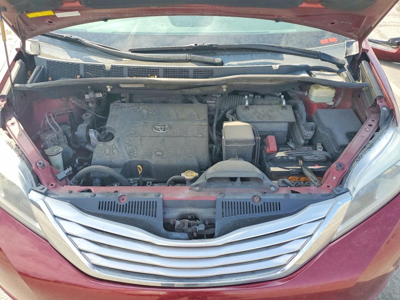 2015 Toyota Sienna Limited 7-passenger Burgundy vin: 5TDDK3DCXFS110836