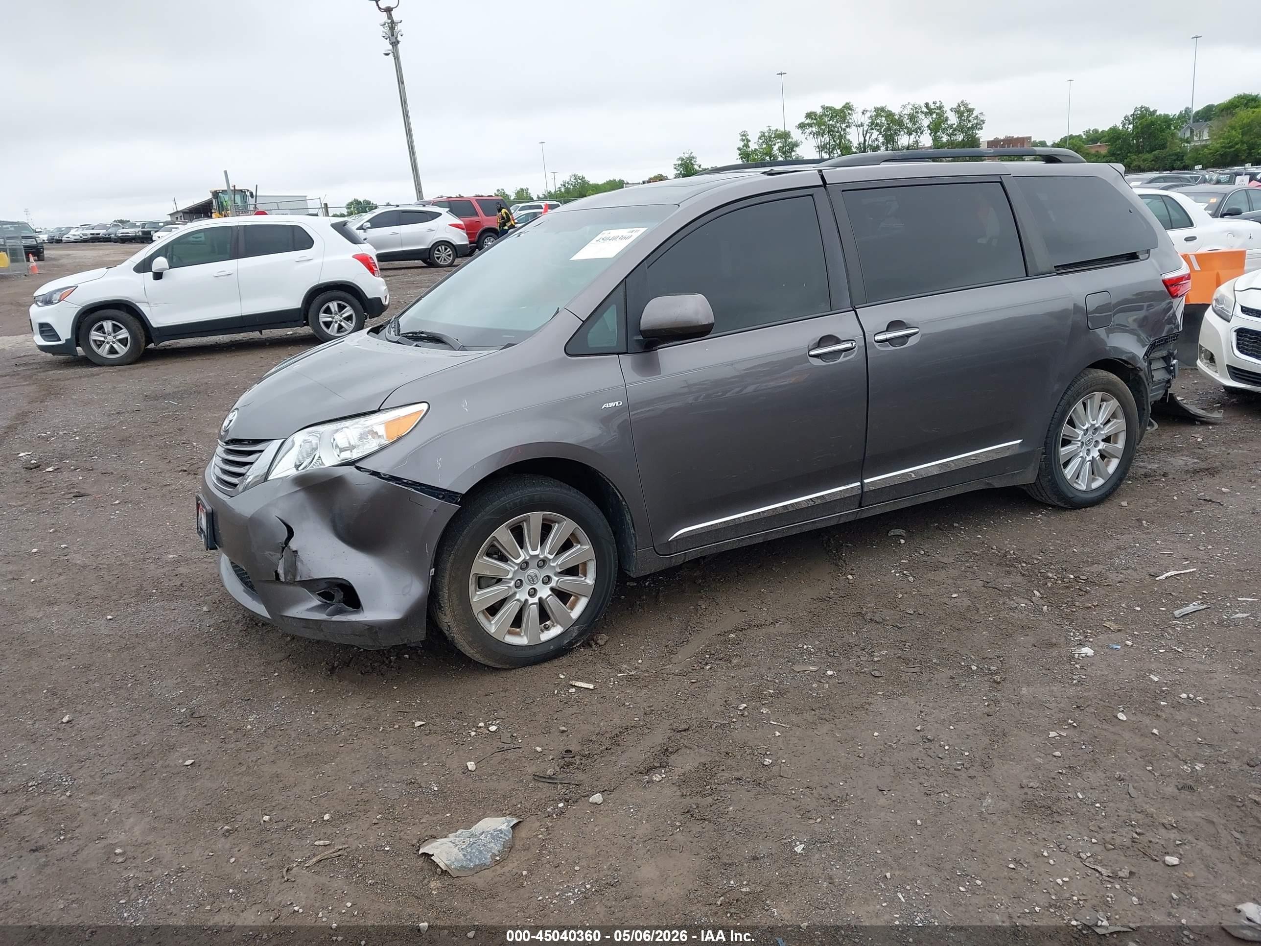 2016 Toyota Sienna Xle Серый vin: 5TDDK3DCXGS136564
