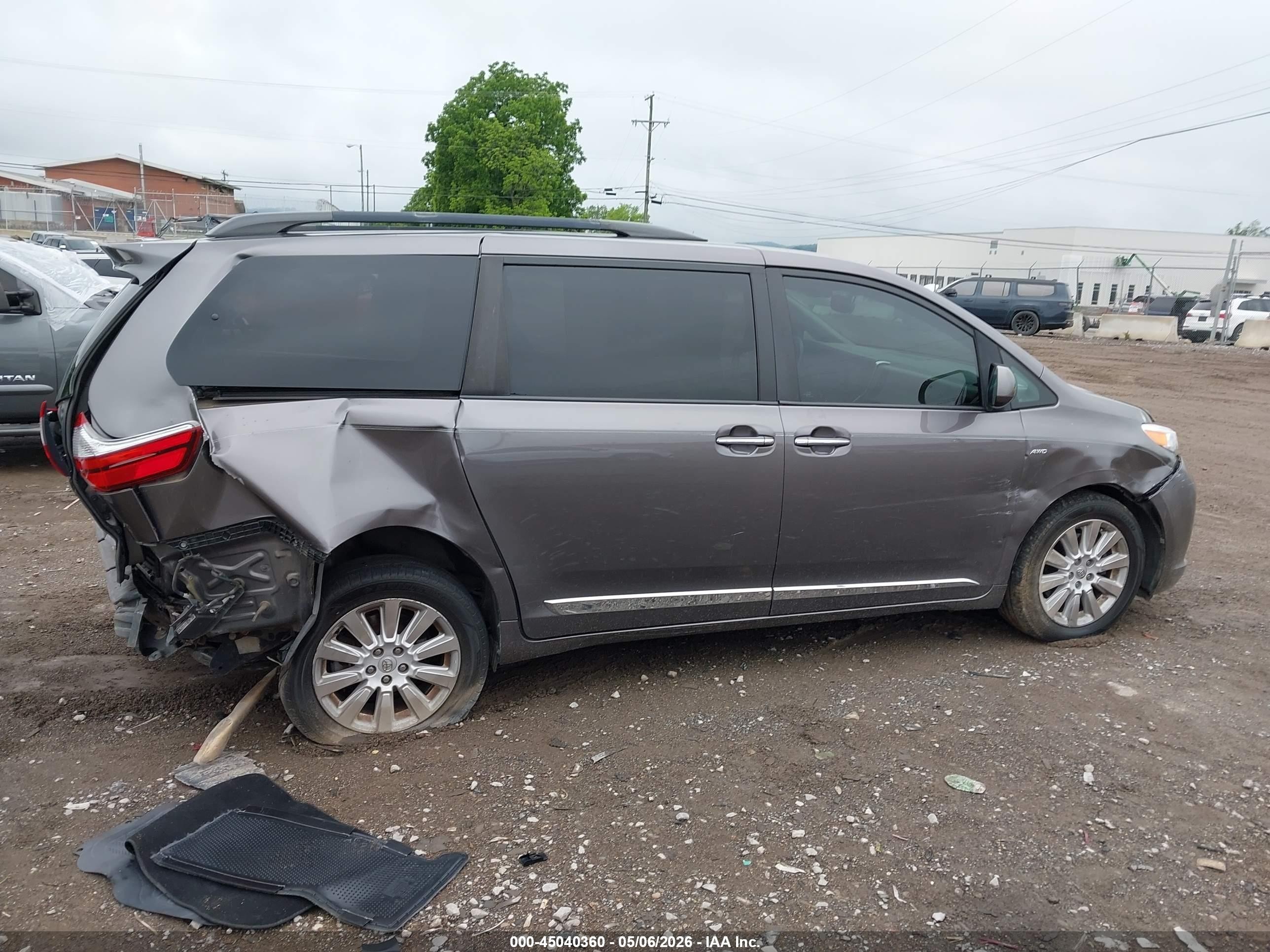 2016 Toyota Sienna Xle Серый vin: 5TDDK3DCXGS136564