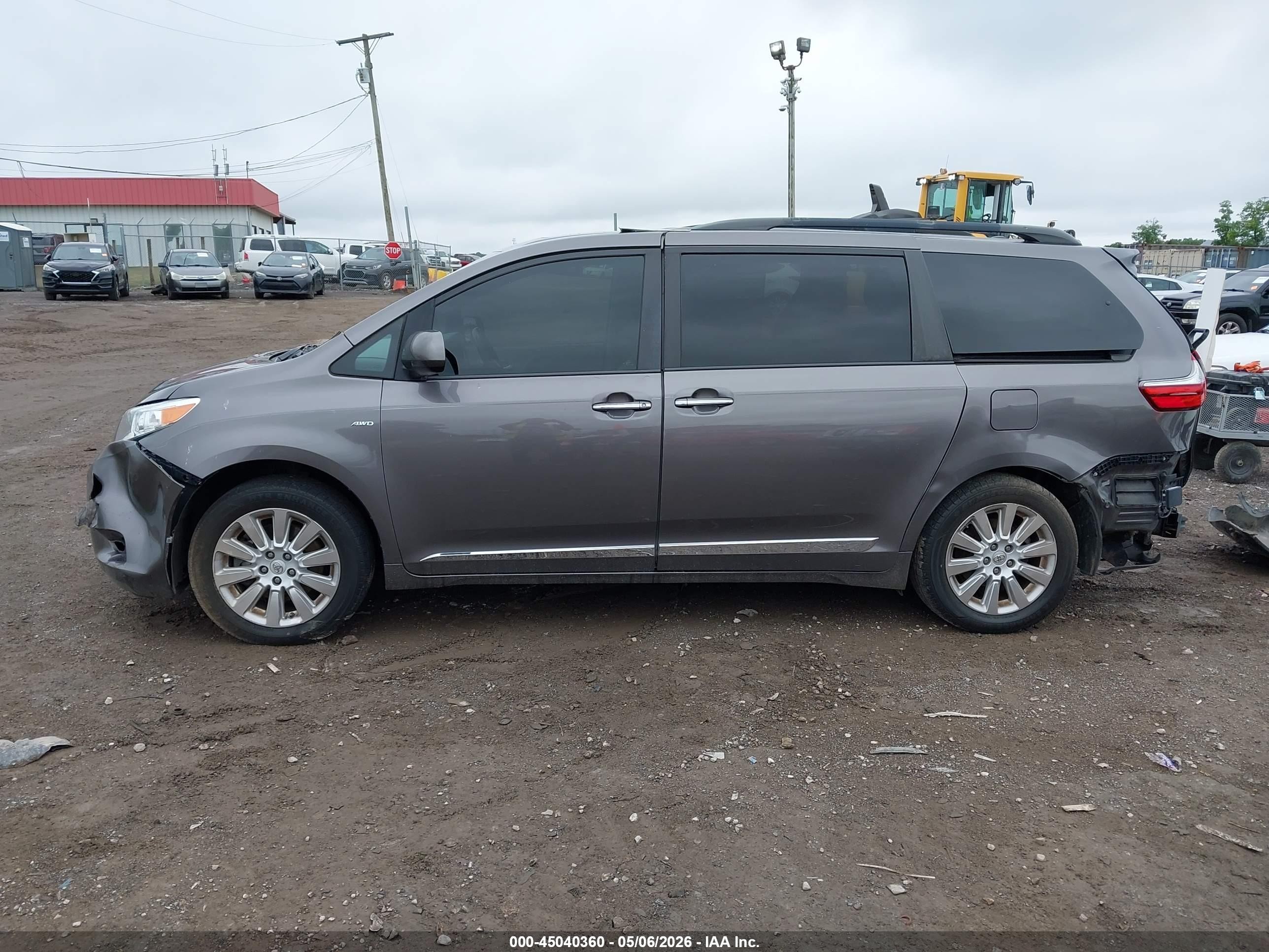 2016 Toyota Sienna Xle Серый vin: 5TDDK3DCXGS136564