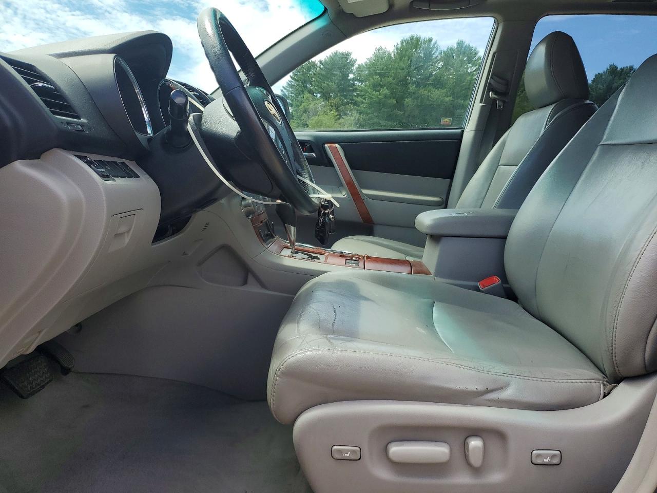 2010 Toyota Highlander Limited White vin: 5TDDK3EH0AS022056