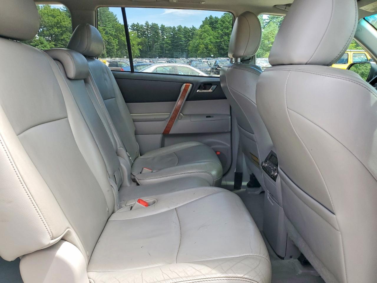 2010 Toyota Highlander Limited White vin: 5TDDK3EH0AS022056