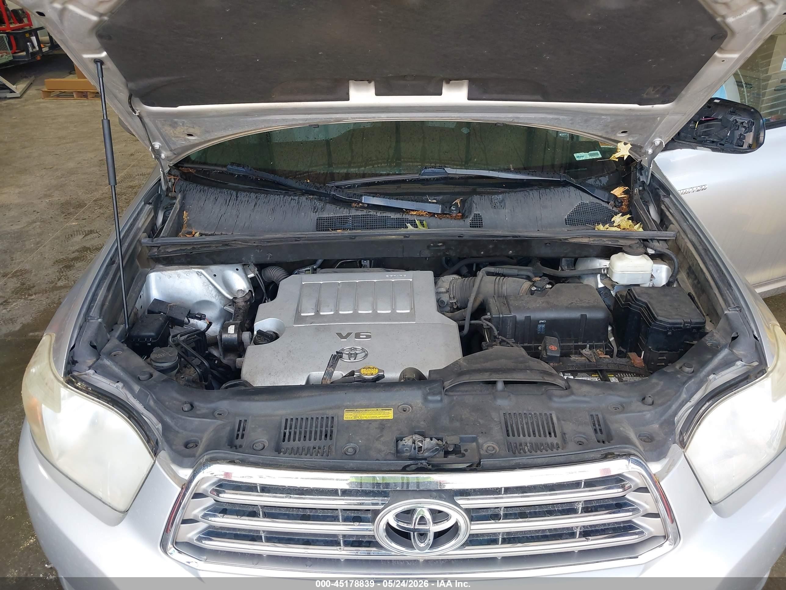 2010 Toyota Highlander Limited V6 Silver vin: 5TDDK3EH0AS022543