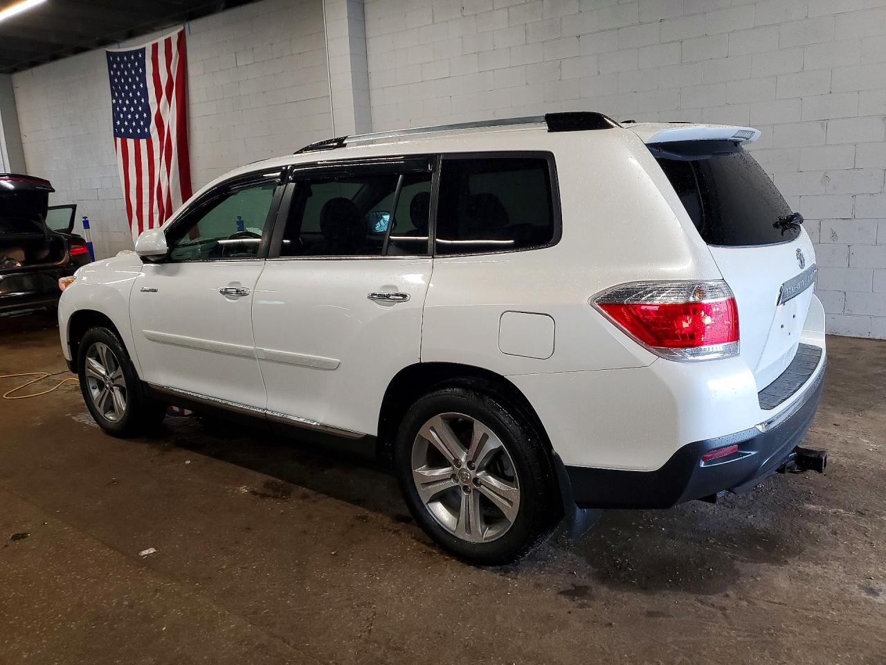 2011 Toyota Highlander Limited White vin: 5TDDK3EH0BS047797