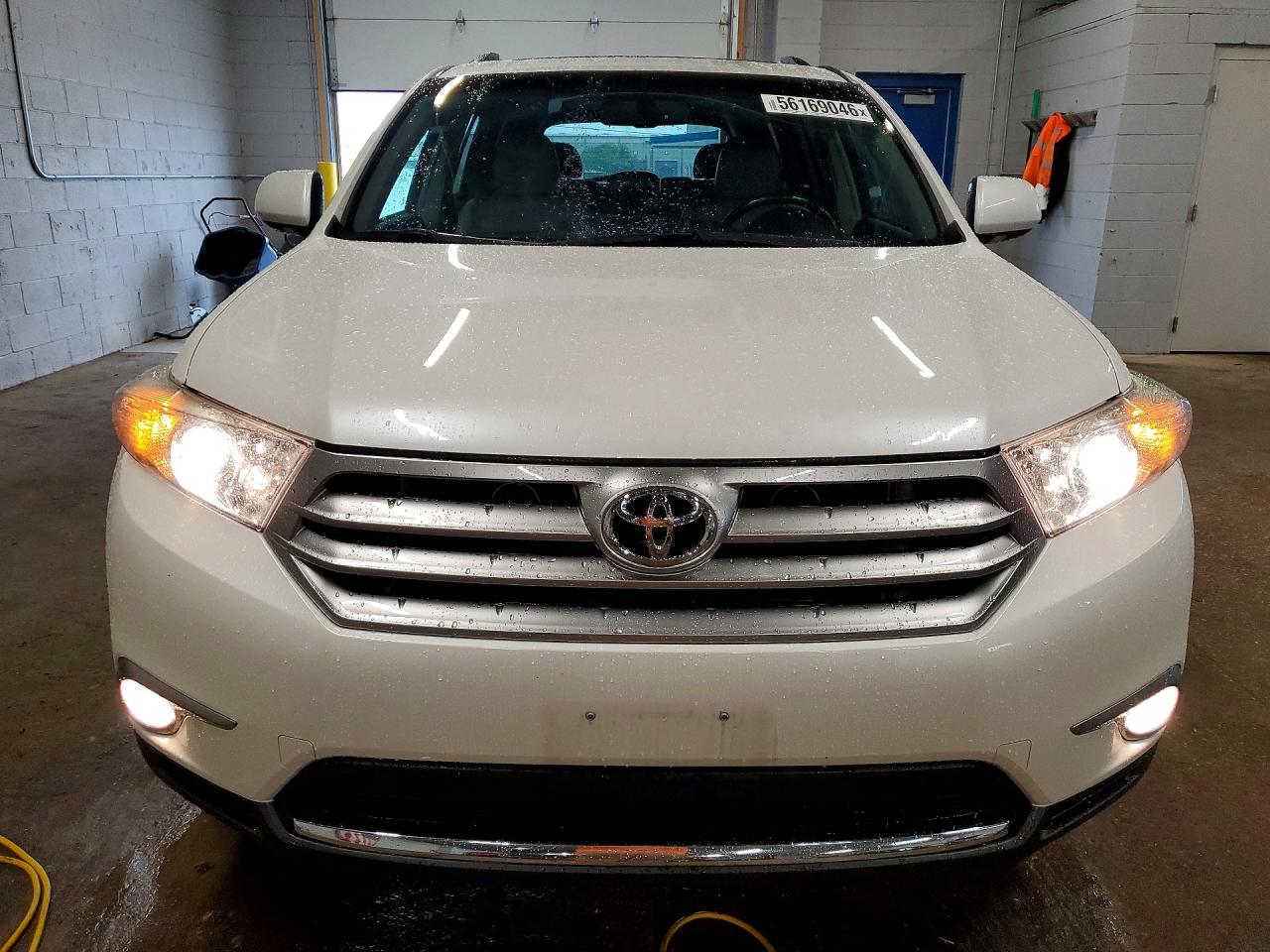 2011 Toyota Highlander Limited White vin: 5TDDK3EH0BS047797