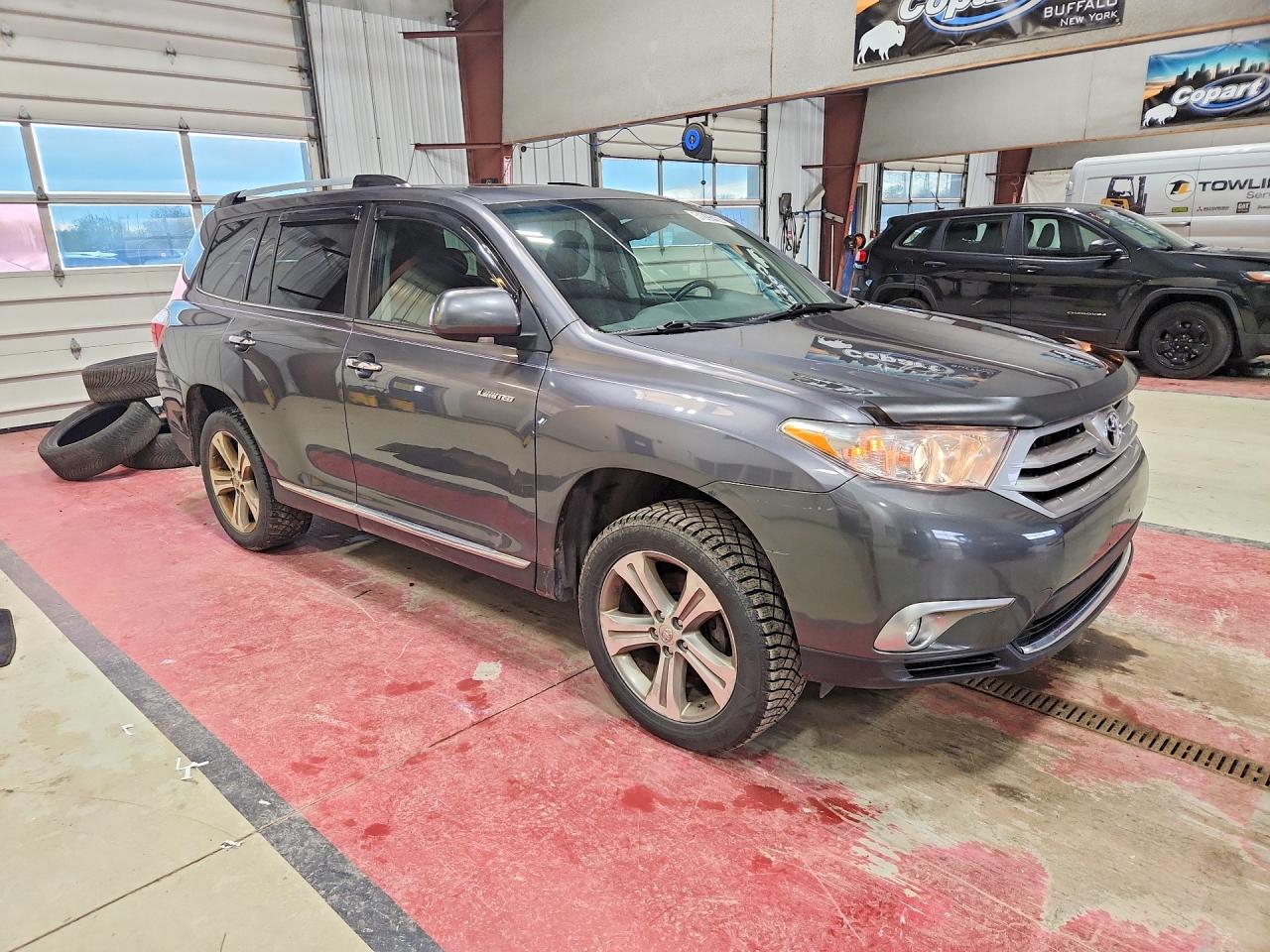 2011 Toyota Highlander Limited Charcoal vin: 5TDDK3EH0BS091833