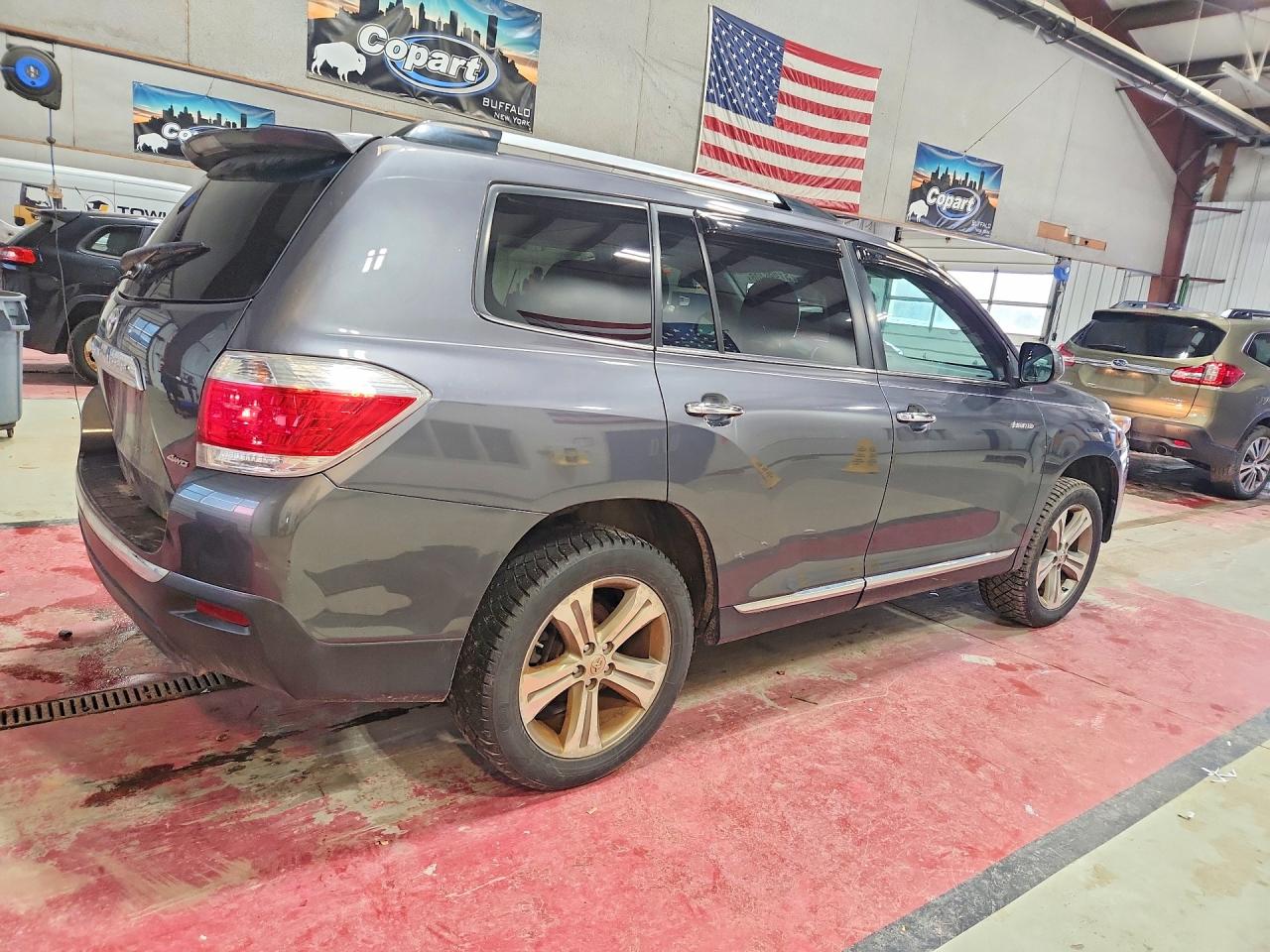 2011 Toyota Highlander Limited Charcoal vin: 5TDDK3EH0BS091833