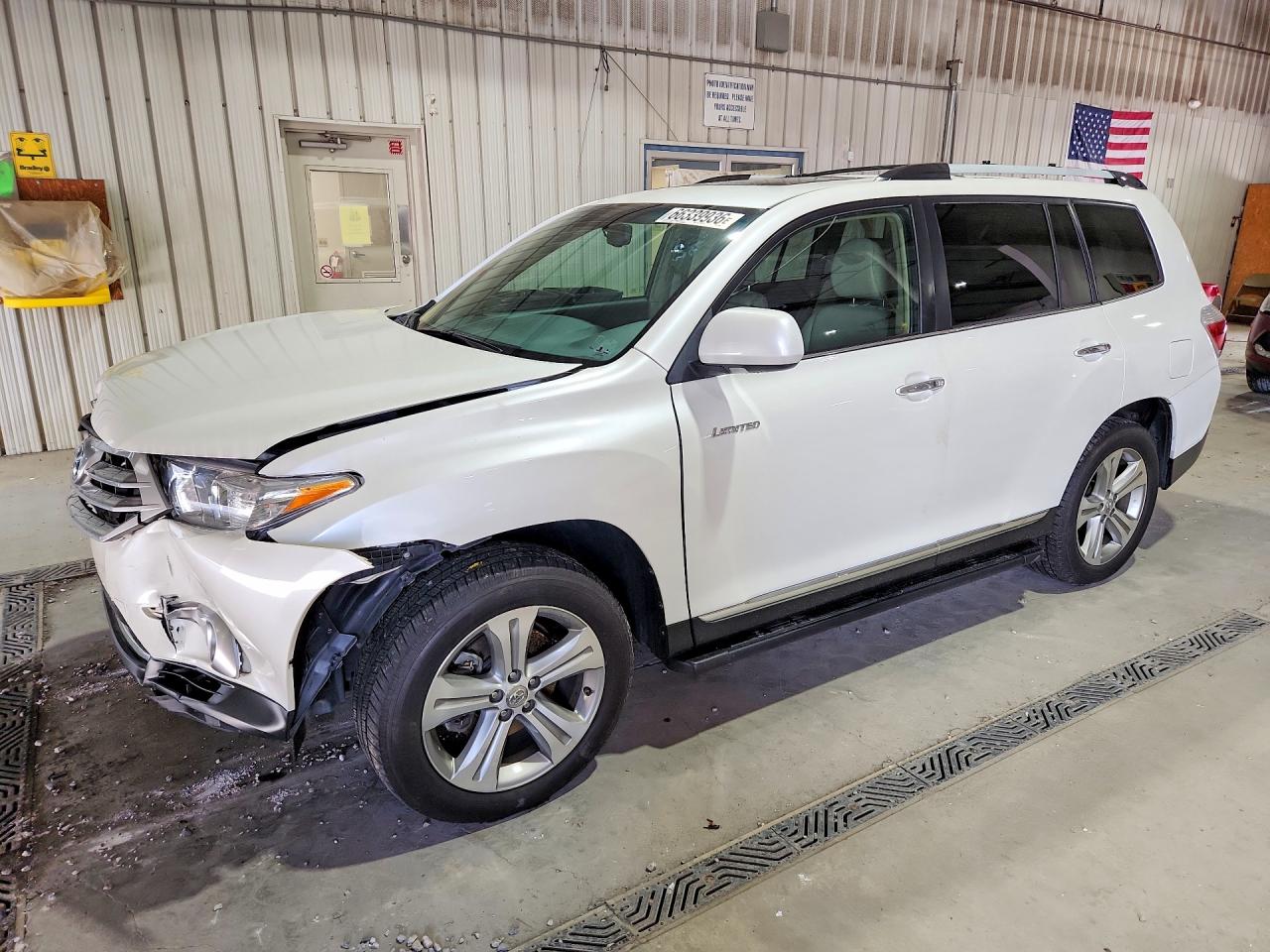 2012 Toyota Highlander Limited Cream vin: 5TDDK3EH0CS113685