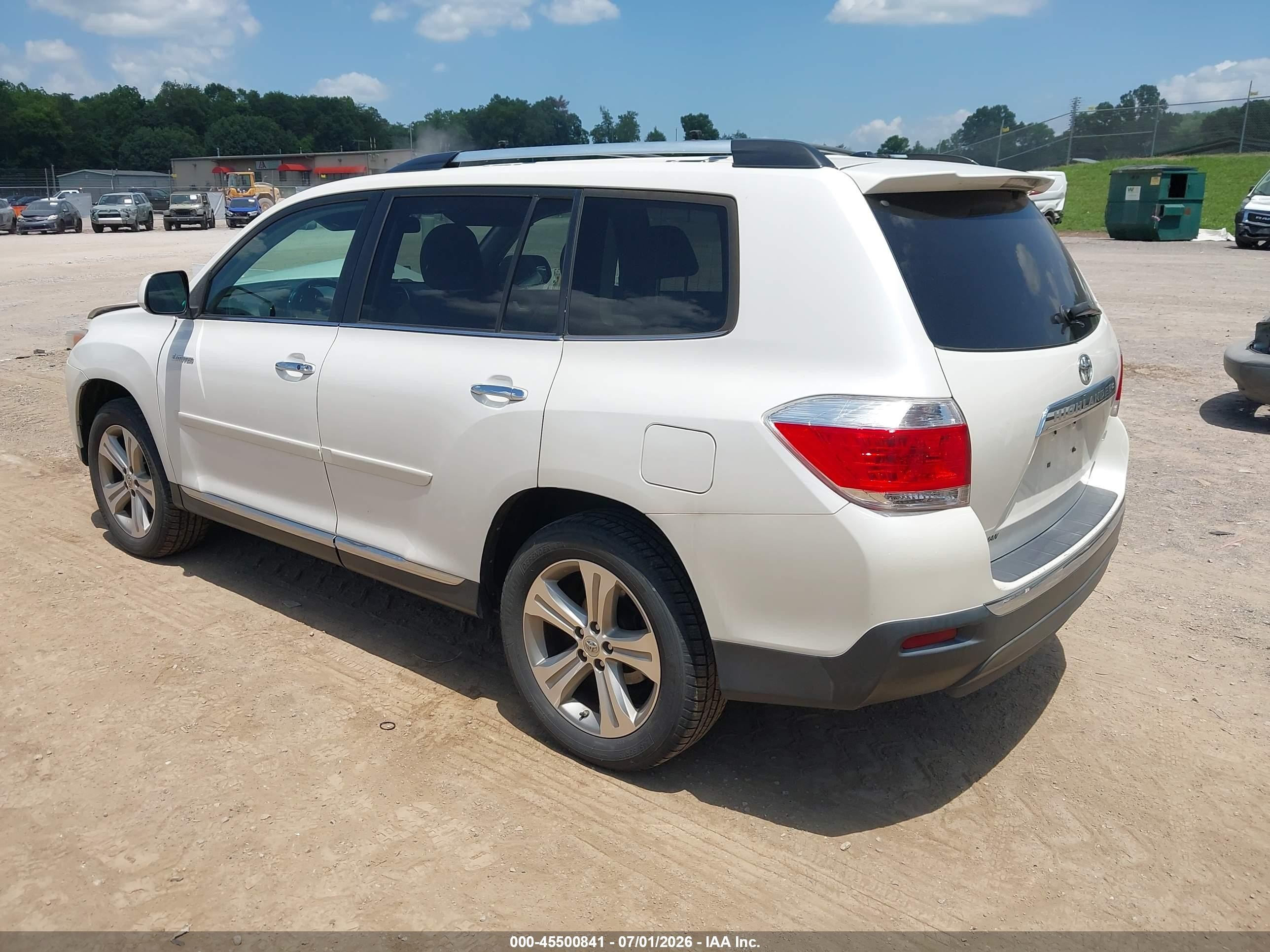 2012 Toyota Highlander Limited V6 White vin: 5TDDK3EH0CS137047