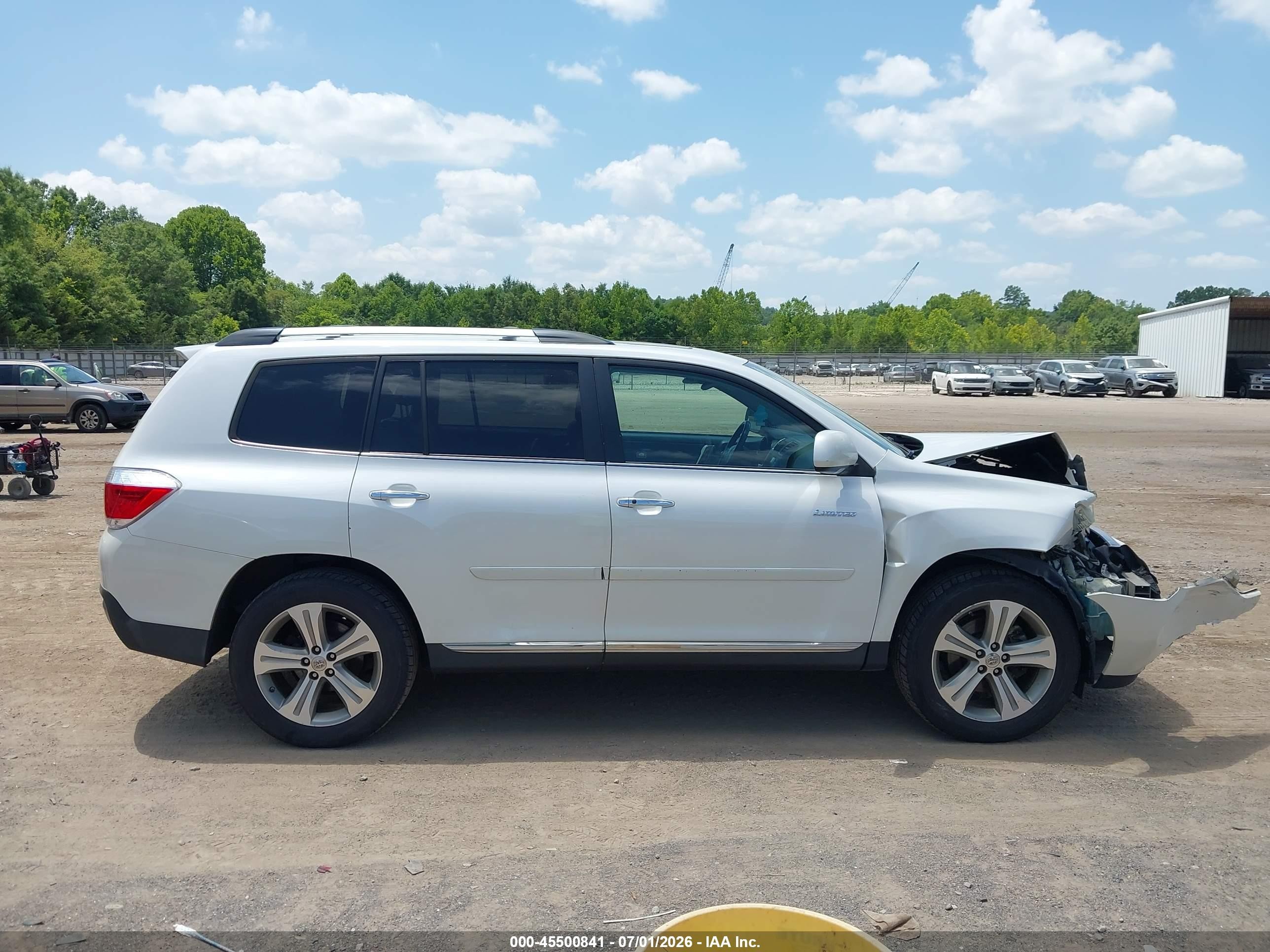 2012 Toyota Highlander Limited V6 White vin: 5TDDK3EH0CS137047