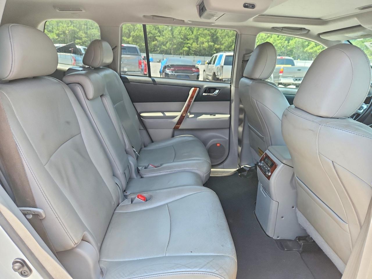 2012 Toyota Highlander Limited White vin: 5TDDK3EH0CS169934