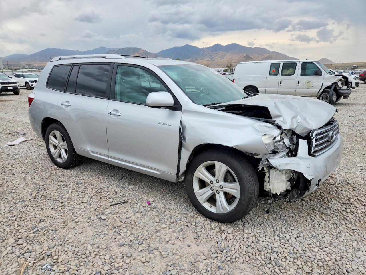 2010 Toyota Highlander Limited Silver vin: 5TDDK3EH1AS001670