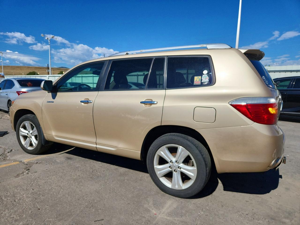 2010 Toyota Highlander Limited Gold vin: 5TDDK3EH1AS007209