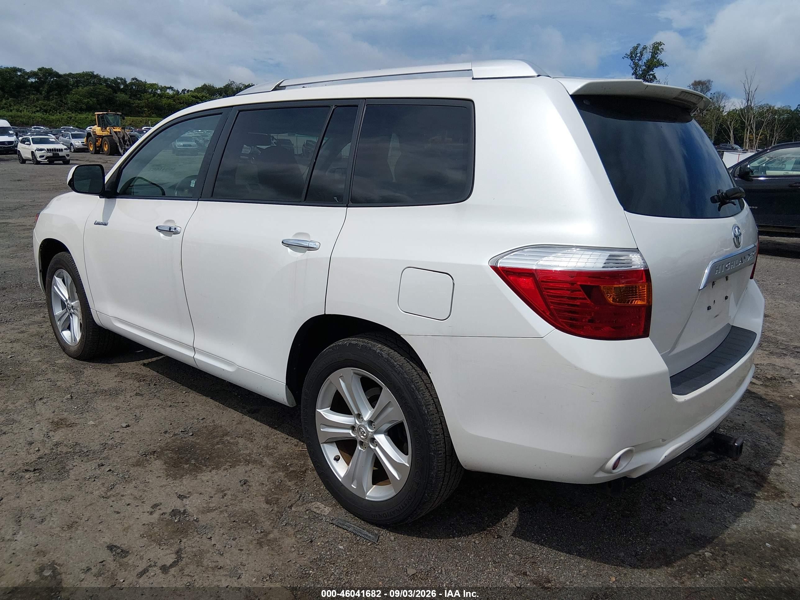 2010 Toyota Highlander Limited White vin: 5TDDK3EH1AS024480
