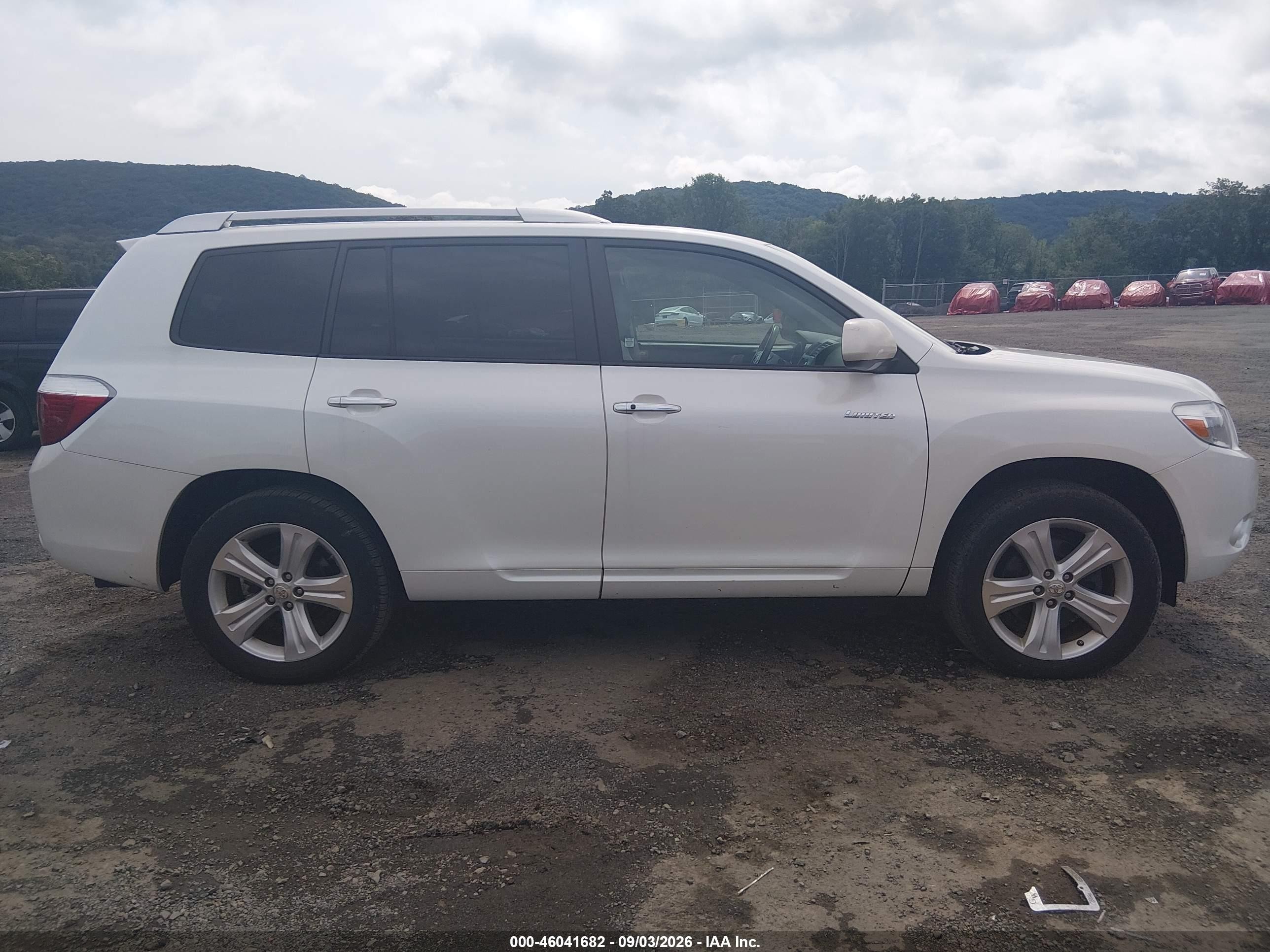 2010 Toyota Highlander Limited White vin: 5TDDK3EH1AS024480